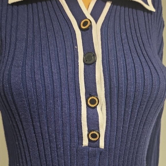 Chic Long Sleeve Navy Dress with White Trim - Picture 8 of 14